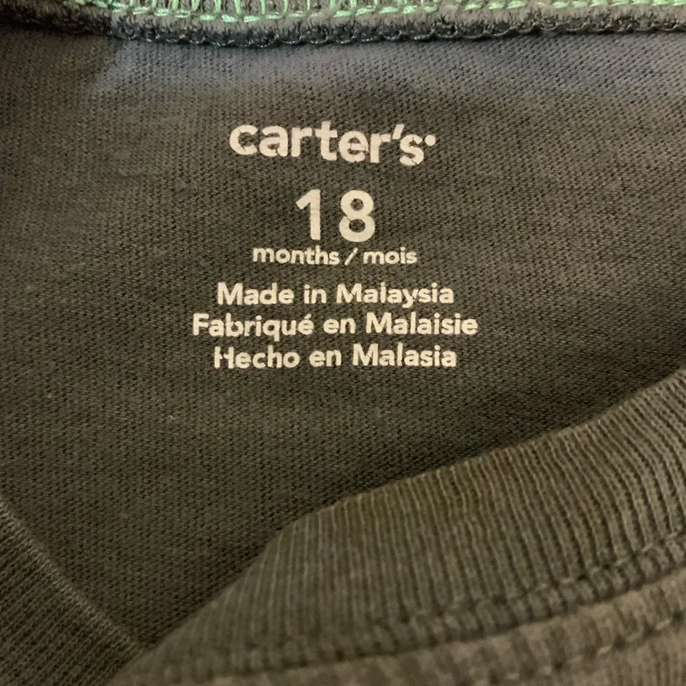 Like New Carter’s 2 Pc Dinosaur print Pants & Tee Toddler